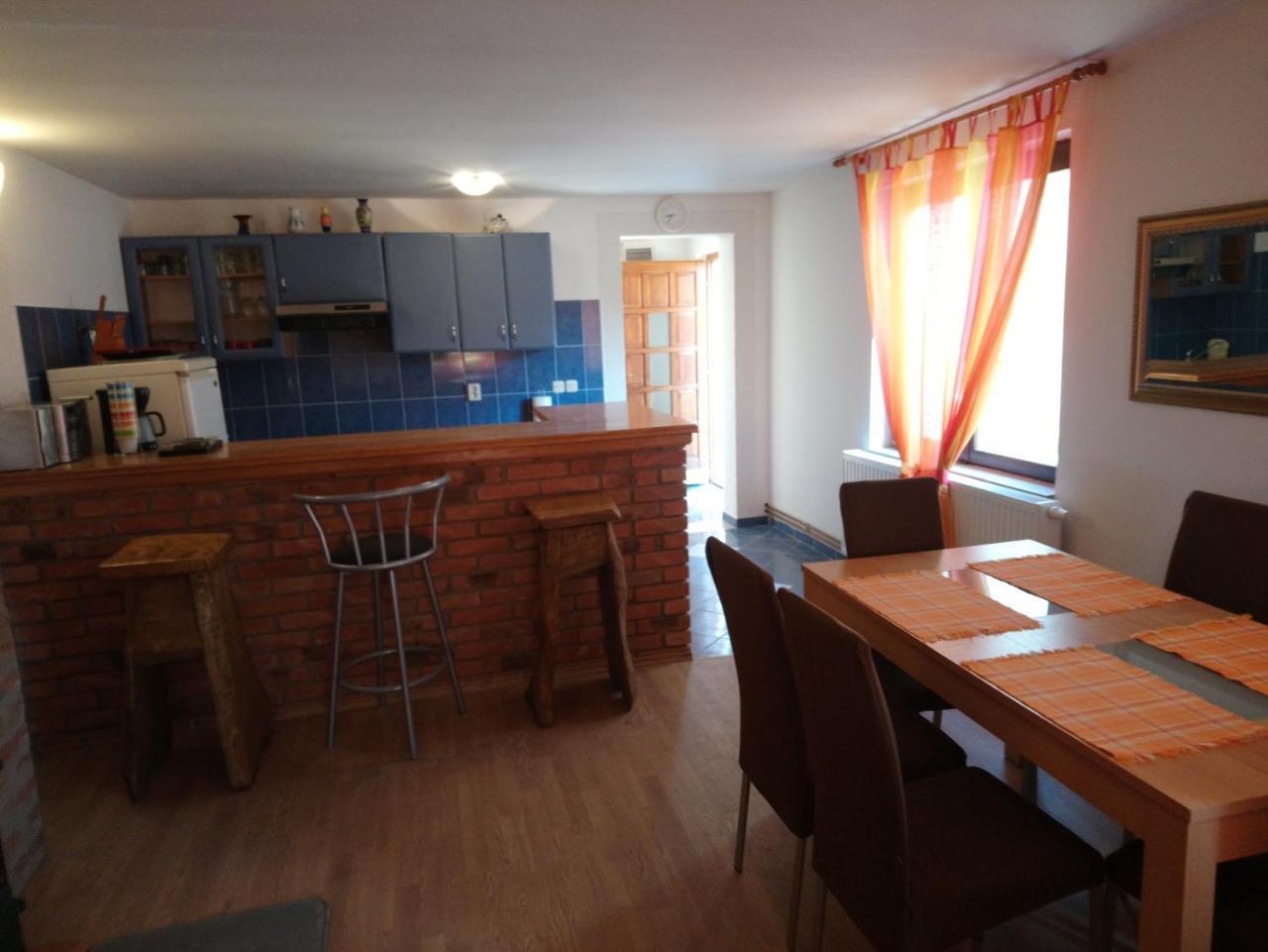 Studio Apartman Kotro Beli Manastir Exterior foto